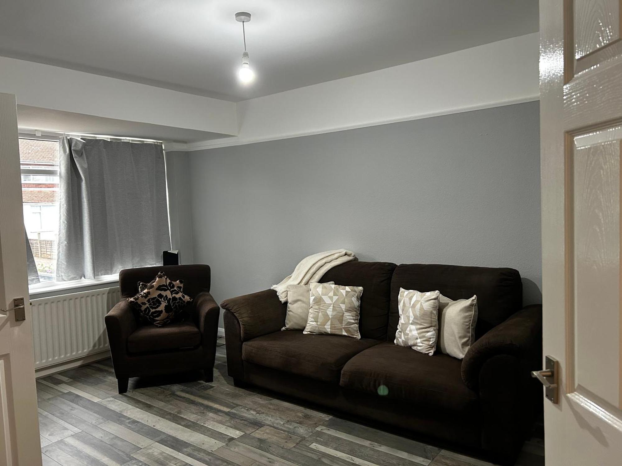 Family Home Near Cribbs Causeway And The Wave, Just 2 Minutes From Airbus And Rolls Royce Bristol Exterior photo